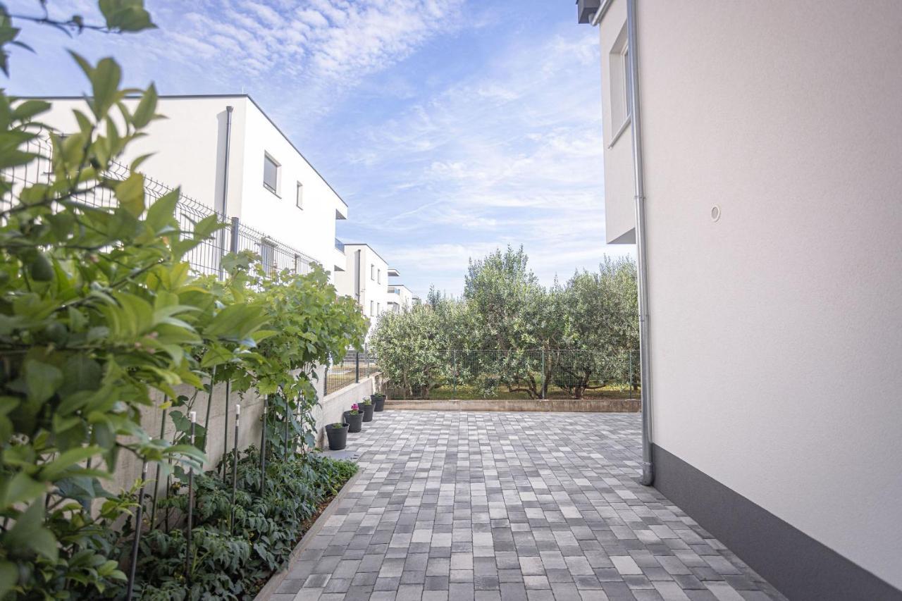 Apartments Veronika Trogir Exterior foto